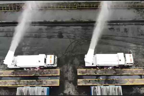 抑尘车煤矿堆场远程喷雾降尘视频